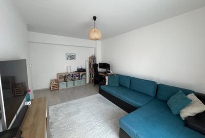 Apartament cu 2 camere decomandat, mobilat în Tractorul - 2