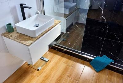 Vând apartament 2 camere cu VEDERE LA MARE – prima linie, doar 20 m de plajă! - 9