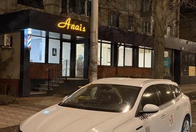 Spațiu comercial, de 90 mp, în Central - 6