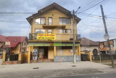 Spațiu comercial, de 300 mp, în Central