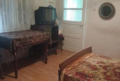 Casă cu 3 camere în Unirea - 2