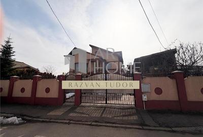 Casă individuală cu 6 camere cu Canalizare în Central - 9