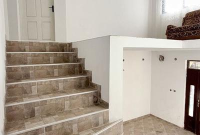 Casă cu 4 camere în Proieni - 2