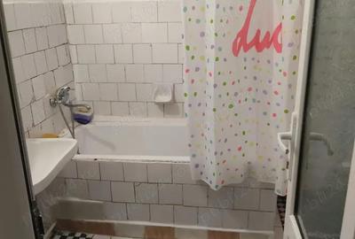 Apartament cu 3 camere decomandat în Central - 1