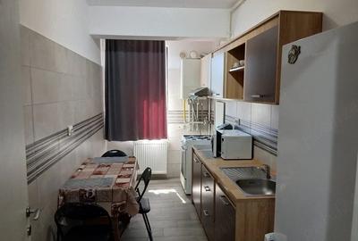 Garsonieră decomandată în Apărătorii Patriei - 3