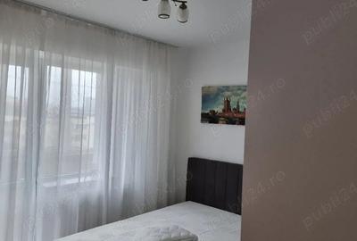 Apartament cu 3 camere decomandat în Olteniței - 2