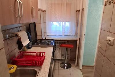 Inchiriez garsoniera - 3