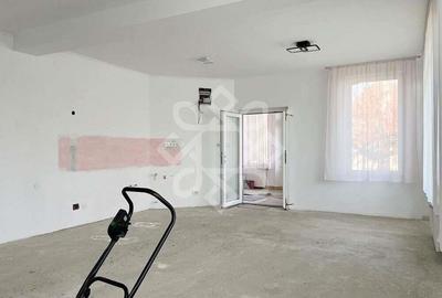 Apartament la casa de vanzare 88 mp si curte proprie in Iosia - 4