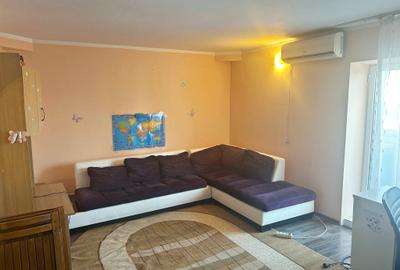Apartament cu 3 camere decomandat în Zimbru