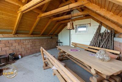 Casa cu spatiu comercial recomandat: locuinta si afacere! - 13