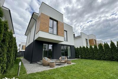 Casă cu 4 camere cu Teren 243 Mp în Central - 10