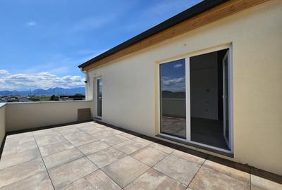 Apartament cu 3 camere tip penthouse, terasa 20mp, Primaverii