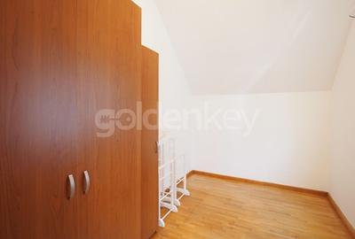 Vila cu 6-7 camere si gradina generoasa Vila cu 6-7 camere si gradina generoasa - 13