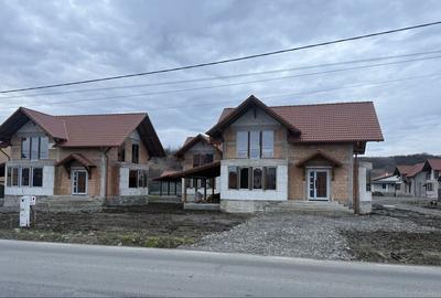 Casă cu 4 camere în Central - 9