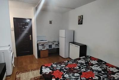 Proprietar vand garsoniera la UMT 18 mp, et 2 Proprietar vand garsoniera la UMT 18 mp, et 2 - 1