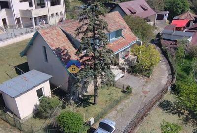 Casă individuală cu 6 camere cu Canalizare în Central - 5