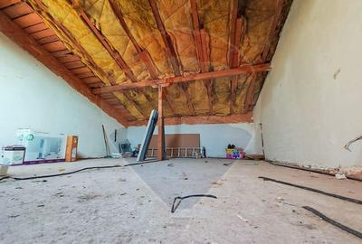 Casa cu 3 camere, curte ?i mansarda Chiajna, str. ... - 1