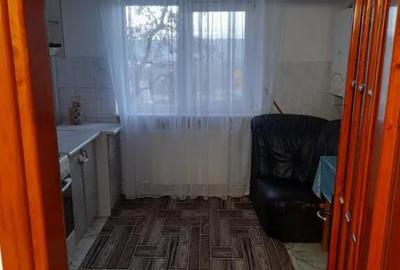 Apartament cu 3 Camere Decomandate Zona Burdujeni-Cuza Voda 1 - 6