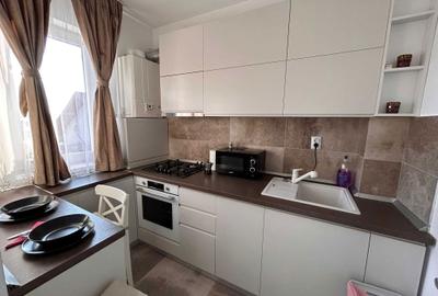 Apartament cu 2 camere semidecomandat în Roșu