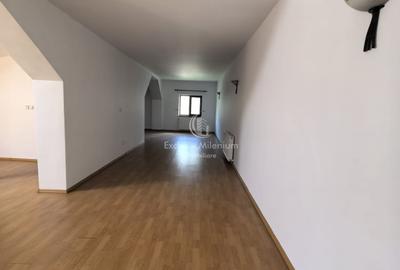Casă individuală cu 8 camere cu Canalizare în Lacul Tei - 2