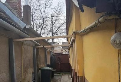 Casă cu 7 camere cu Canalizare în Mehala - 2