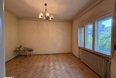 Apartament cu 3 camere decomandat în Complex Studențesc - 2