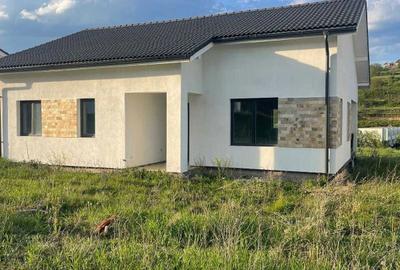Casă cu 4 camere în Șura Mare - 3