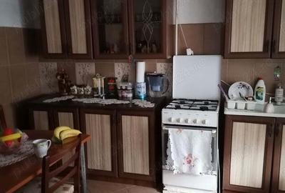 Casă cu 3 camere în Central - 1