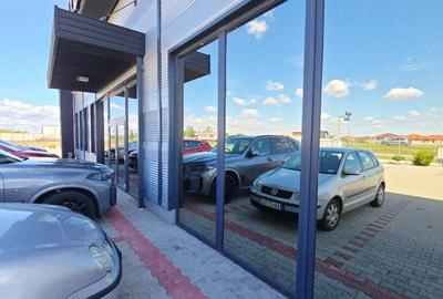 Spațiu comercial, de 585 mp, în Central - 4