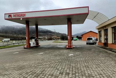 Spațiu comercial, de 4,600 mp, în Central - 7