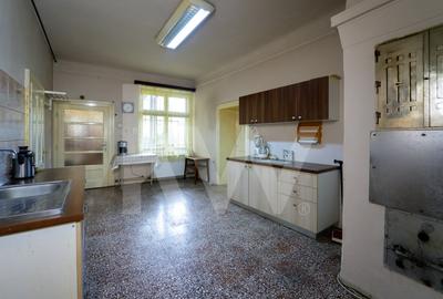 Apartament cu 3 camere semidecomandat, mobilat în Ultracentral - 39