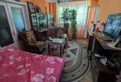 Apartament cu 3 camere decomandat în Calea București - 1