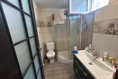 Casa ideala pentru familie 3 camere, terasa, teren generos 554 mp, zona centrala - 3