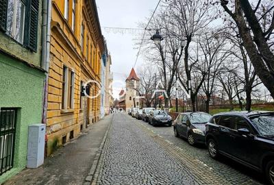 Apartament 3 cam ultracentral, etaj 1, str. Cetatii - COMISION 0% - 2