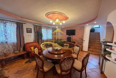 Casă individuală cu 5 camere cu Canalizare în Tache - 2