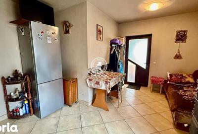 Casă cu 6 camere cu Teren 1000 Mp în Miroslava