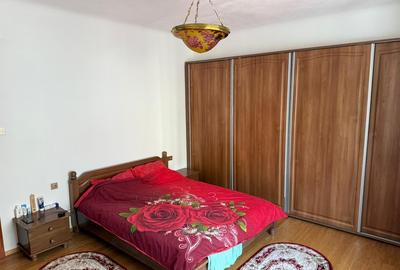 Universitate, 3 camere 107 mp, Piata Rosetti - 17