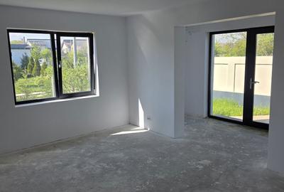 Casă cu 4 camere în Spătaru - 5