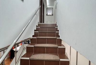 Casă cu 5 camere cu Teren 461 Mp în Ghencea - 12