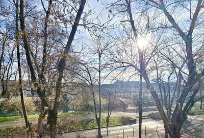 Un apartament care îți oferă orașul la un pas și vedere la Bega - 21