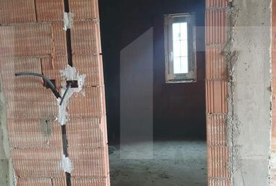 Casă cu 3 camere cu Teren 306 Mp în Urseni - 10