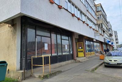 Spațiu comercial, de 78 mp, în Central - 3