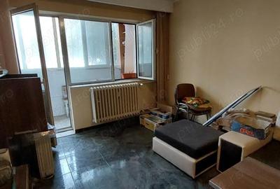 Apartament cu 3 camere semidecomandat în Tomis IV - 13