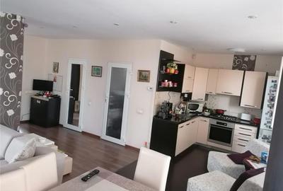Casă cu 6 camere cu Teren 500 Mp în Central - 2