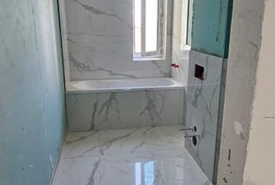 Nou. Etaj intermediar. Spatios - 11