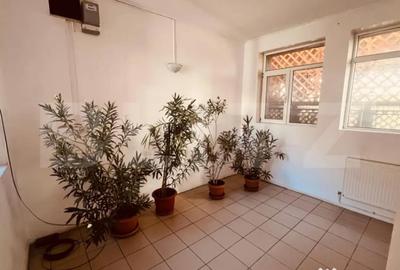 Spațiu comercial, de 120 mp, în 1 Mai - 7