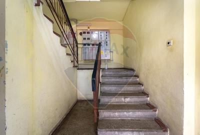 Apartament cu 3 camere decomandat, mobilat în Tractorul - 29