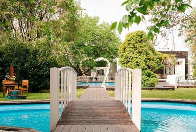Casa la curte, gradina spectaculoasa, piscina,  400mp construiti /4500mp- curte - 16