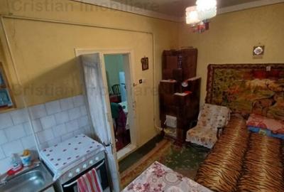 Casă cu 2 camere cu Teren 180 Mp în Central - 10