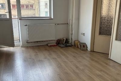 Proprietar (comision 0%) Vasile Lascar 33, bloc consolidat (+camera serviciu) - 8